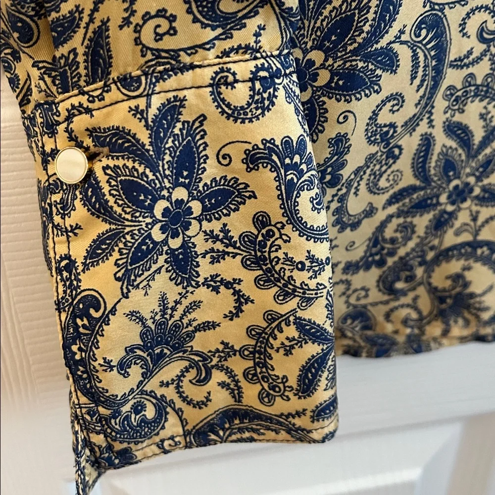 Sandro Paris pure silk blouse.  Size xs/s - Picture 4 of 8